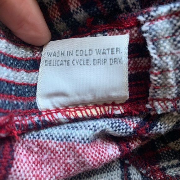 Vintage 80s 90s plaid grey, navy and burgundy skirt - Picture 5 of 5